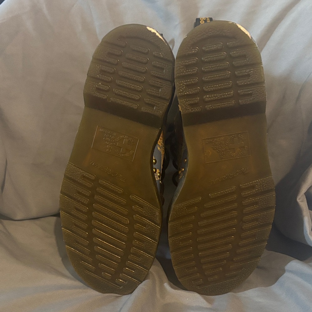Dr. Martens Pascal Oriental Stud Boots - Picture 5 of 8